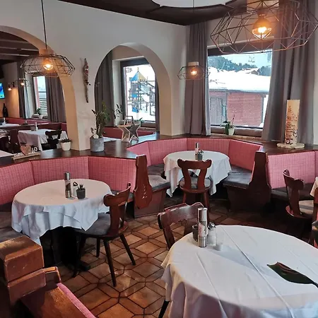 Pariente Hotel 3*