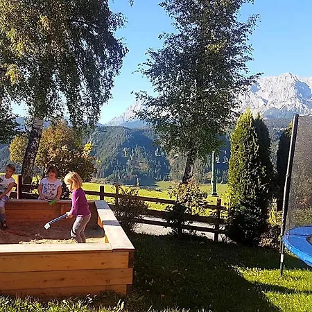 Pariente Hotel 3*