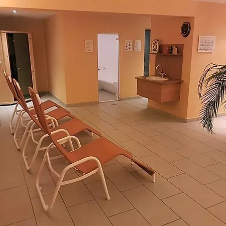 Pariente Hotel