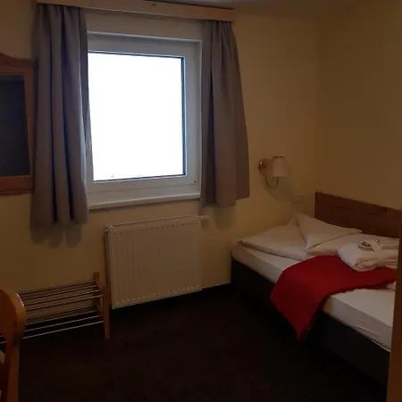 Hotel Pariente 3*